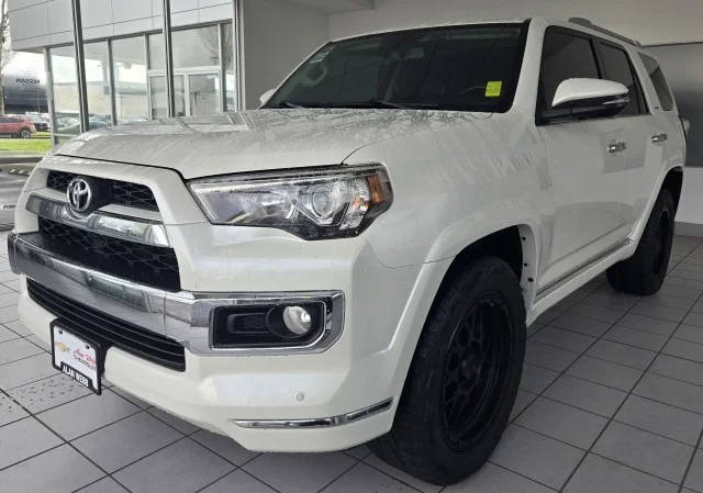 2016 Toyota 4Runner Limited 4WD photo