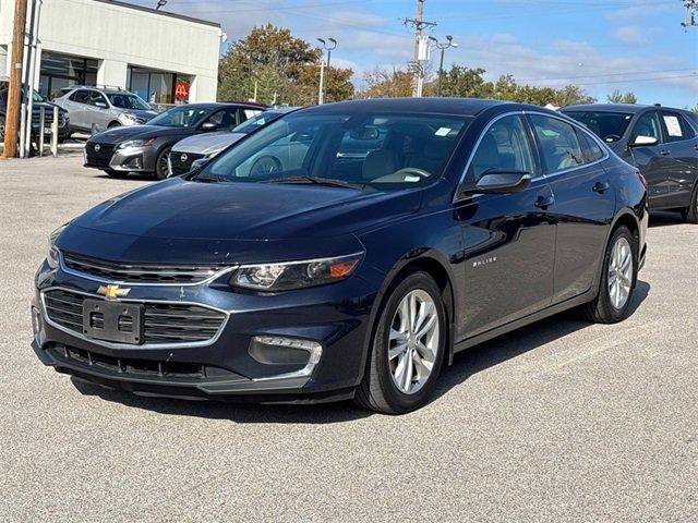 2017 Chevrolet Malibu LT FWD photo