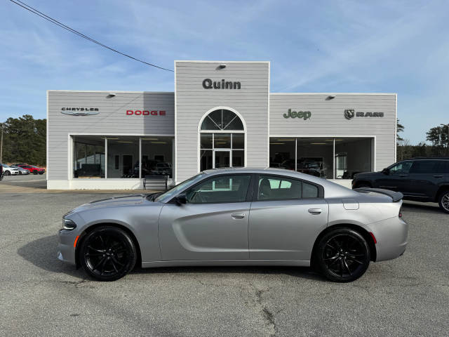 2017 Dodge Charger SE RWD photo