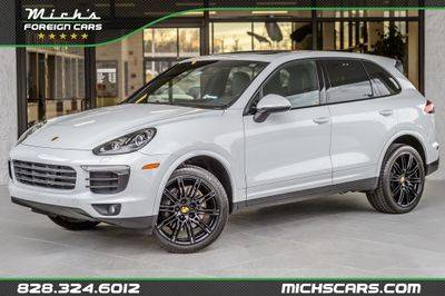 2017 Porsche Cayenne Platinum Edition AWD photo