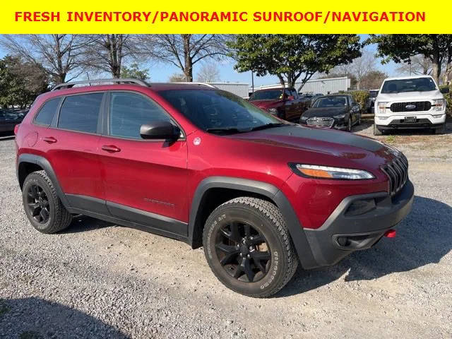 2017 Jeep Cherokee Trailhawk 4WD photo