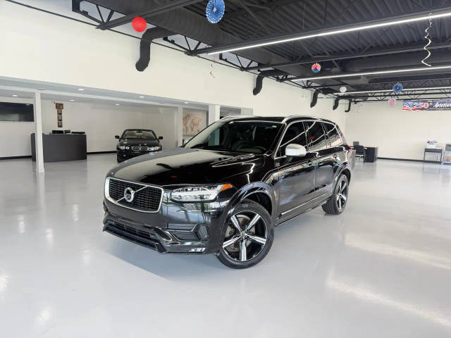 2017 Volvo XC90 R-Design FWD photo