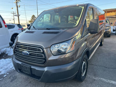 2017 Ford Transit Passenger Wagon XL RWD photo