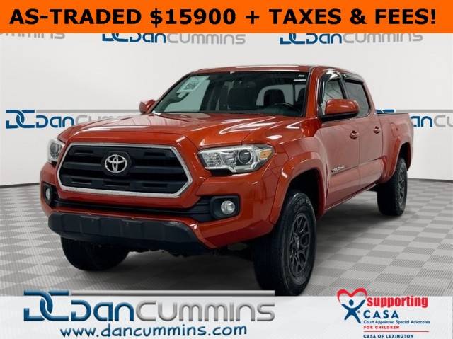 2017 Toyota Tacoma SR5 4WD photo