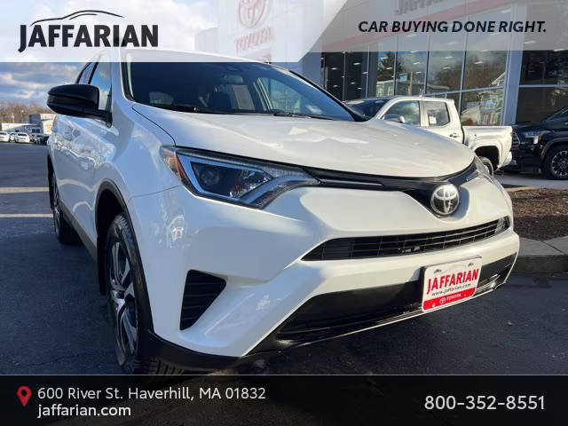 2017 Toyota RAV4 LE AWD photo