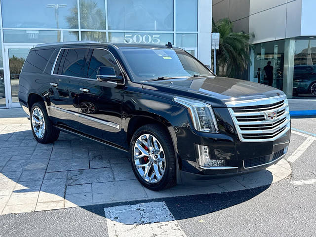 2017 Cadillac Escalade ESV Platinum 4WD photo