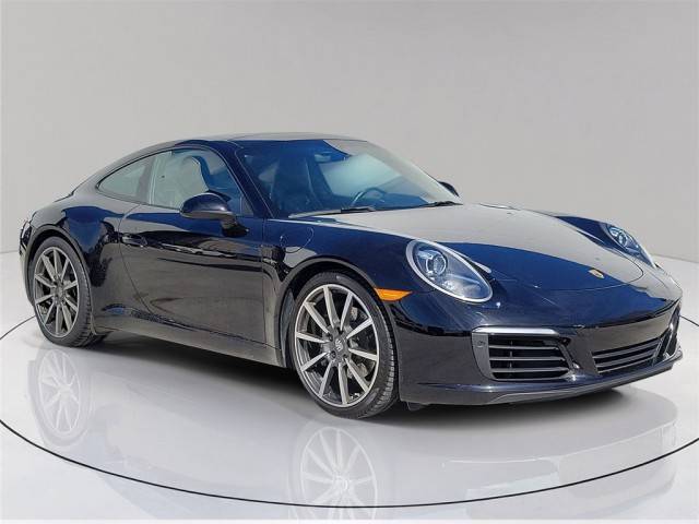2017 Porsche 911 Carrera RWD photo