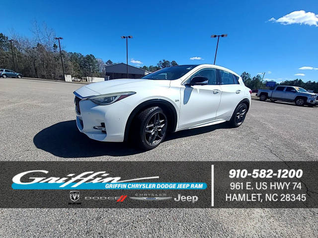 2017 Infiniti QX30 Sport FWD photo