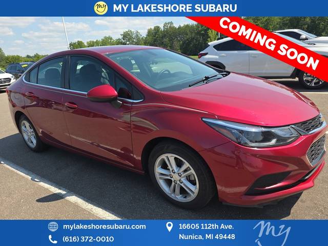 2017 Chevrolet Cruze LT FWD photo