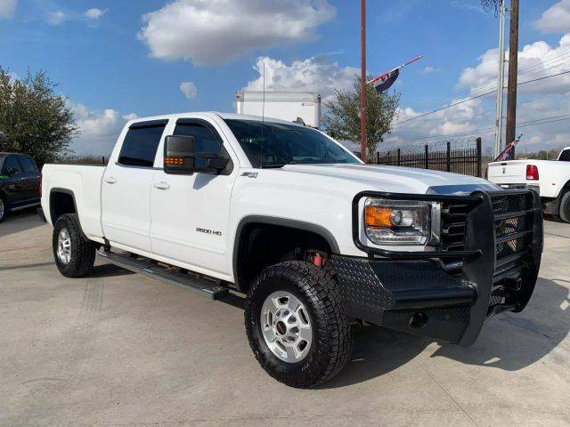 2017 GMC Sierra 2500HD SLE 4WD photo