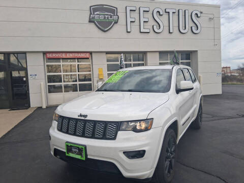 2017 Jeep Grand Cherokee Altitude 4WD photo