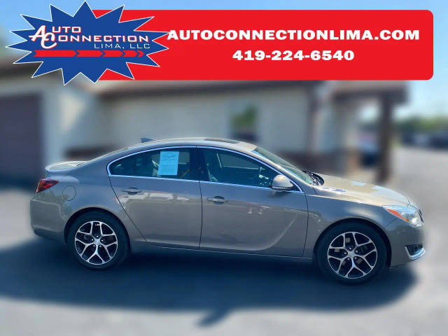 2017 Buick Regal Sport Touring FWD photo