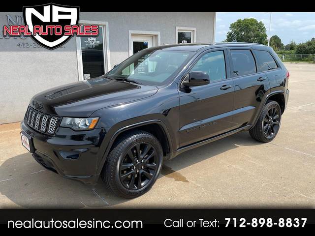 2017 Jeep Grand Cherokee Altitude 4WD photo