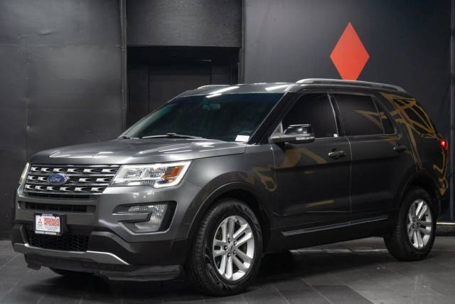 2017 Ford Explorer XLT FWD photo