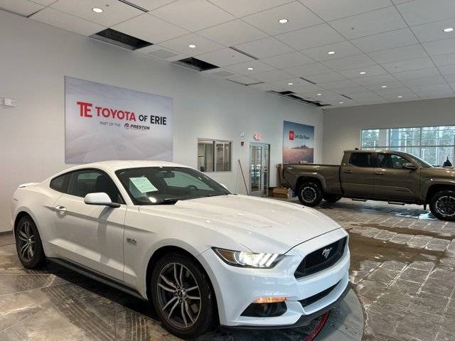 2017 Ford Mustang GT RWD photo