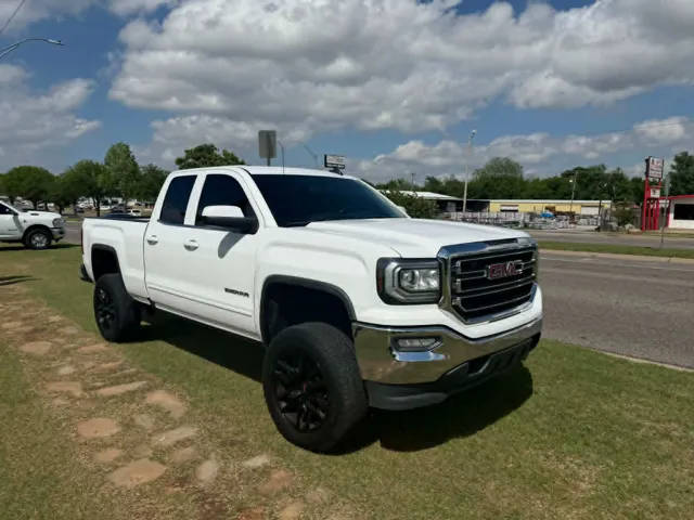 2017 GMC Sierra 1500 SLE RWD photo