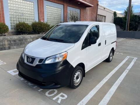 2017 Nissan NV200 S FWD photo