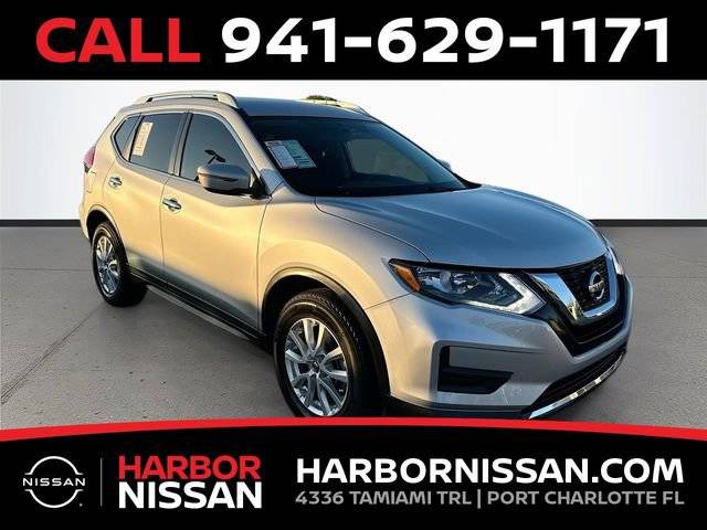 2017 Nissan Rogue SV FWD photo