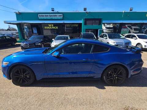 2017 Ford Mustang EcoBoost RWD photo