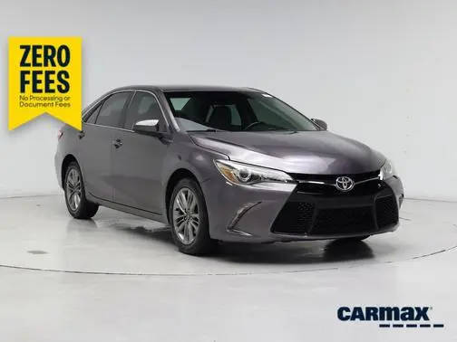 2017 Toyota Camry SE FWD photo