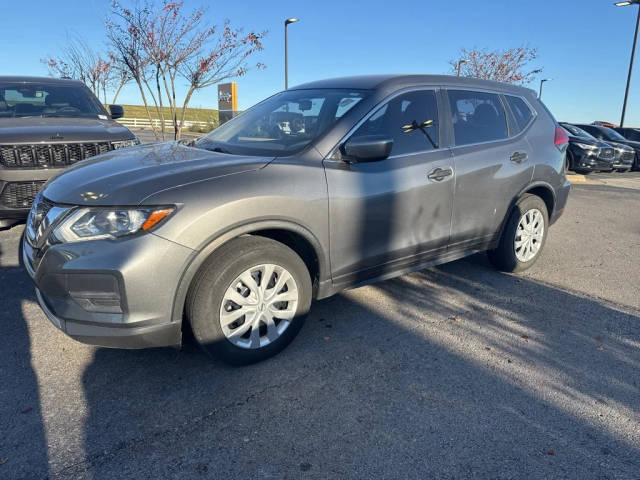 2017 Nissan Rogue S FWD photo