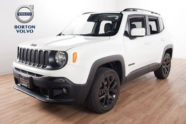 2017 Jeep Renegade Altitude 4WD photo