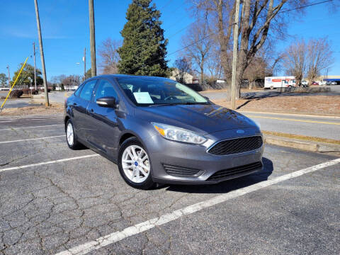 2017 Ford Focus SE FWD photo