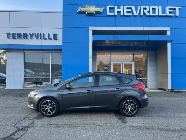 2017 Ford Focus SEL FWD photo