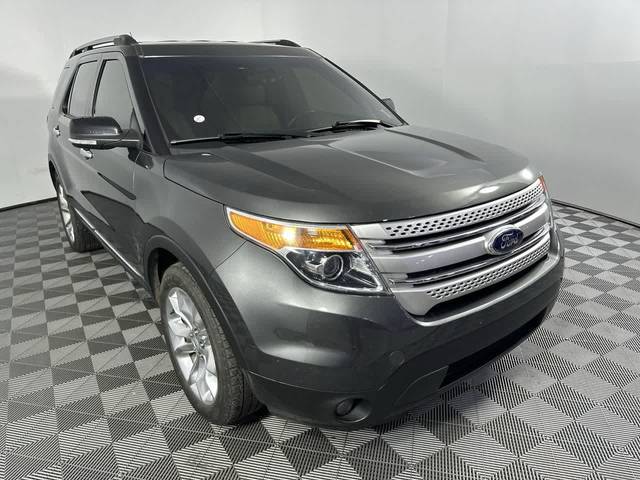 2015 Ford Explorer XLT 4WD photo