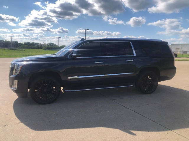 2017 Cadillac Escalade ESV Premium Luxury 4WD photo