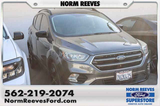 2017 Ford Escape SE FWD photo