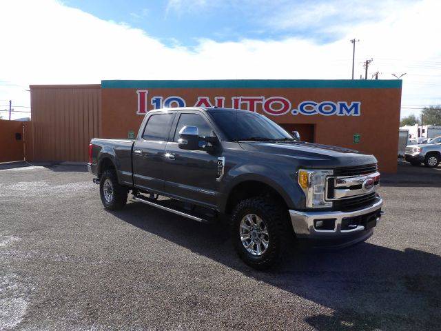 2017 Ford F-250 Super Duty XLT 4WD photo