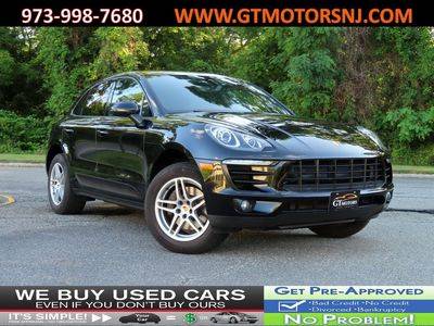 2017 Porsche Macan AWD photo