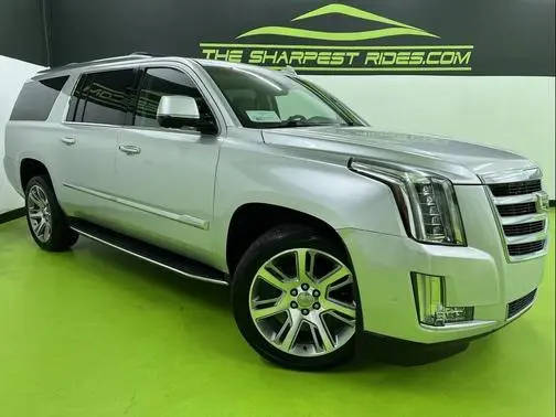 2017 Cadillac Escalade ESV Luxury 4WD photo