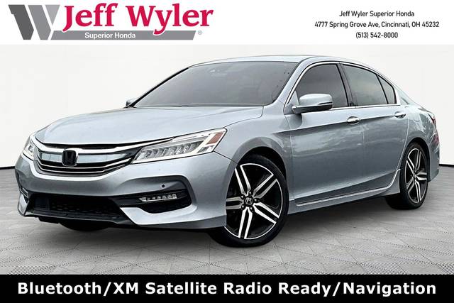 2017 Honda Accord Touring FWD photo
