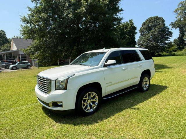 2017 GMC Yukon SLE RWD photo