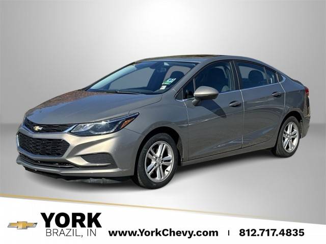 2017 Chevrolet Cruze LT FWD photo