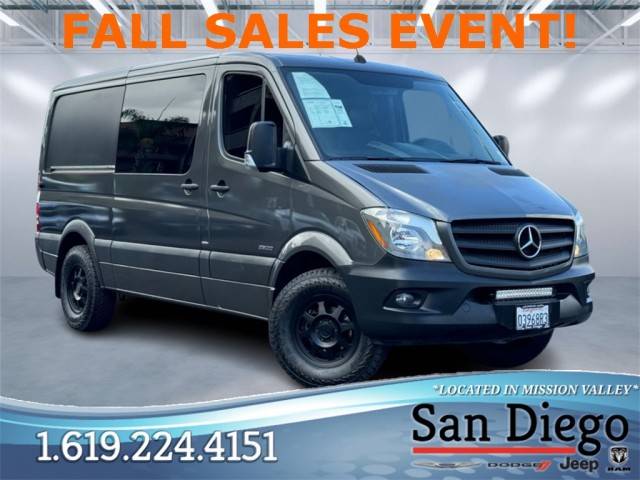 2016 Mercedes-Benz Sprinter  RWD photo