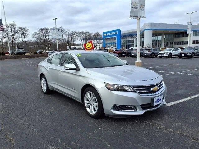 2016 Chevrolet Impala LT FWD photo