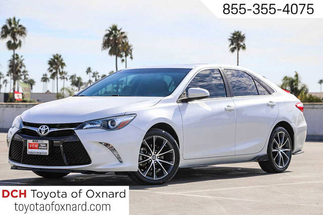 2017 Toyota Camry XSE FWD photo