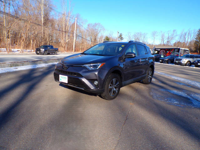 2017 Toyota RAV4 XLE AWD photo