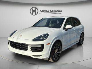 2016 Porsche Cayenne GTS AWD photo