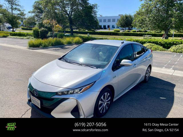 2017 Toyota Prius Prime Premium FWD photo
