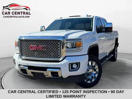 2016 GMC Sierra 2500HD Denali 4WD photo