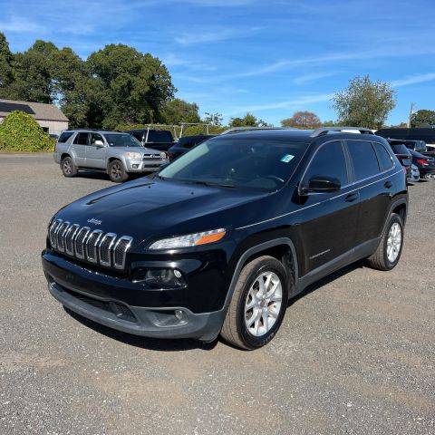 2017 Jeep Cherokee Latitude FWD photo