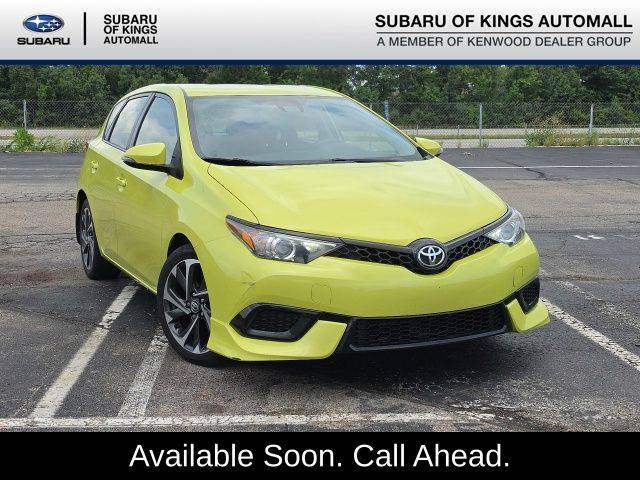2017 Toyota Corolla iM FWD photo