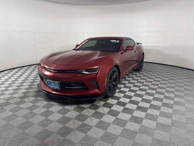 2017 Chevrolet Camaro 1LT RWD photo