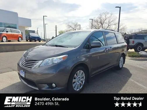 2017 Toyota Sienna XLE AWD photo