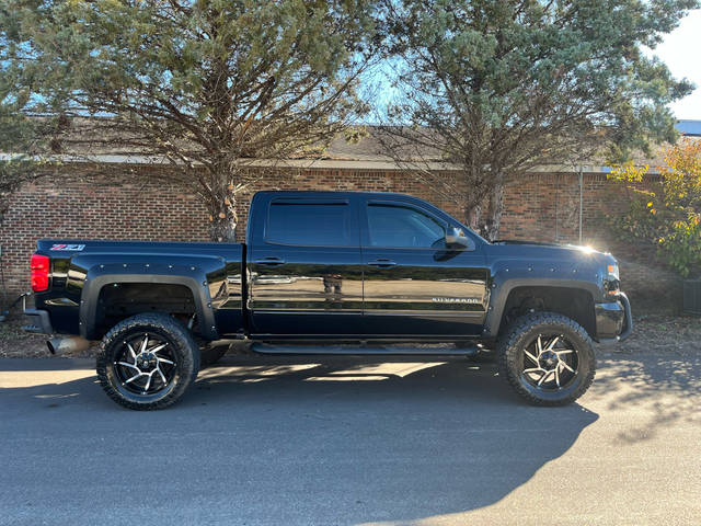 2017 Chevrolet Silverado 1500 LT 4WD photo