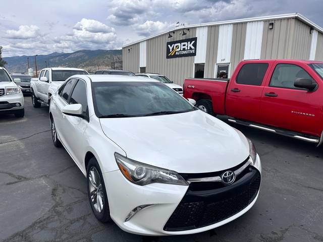 2017 Toyota Camry SE FWD photo